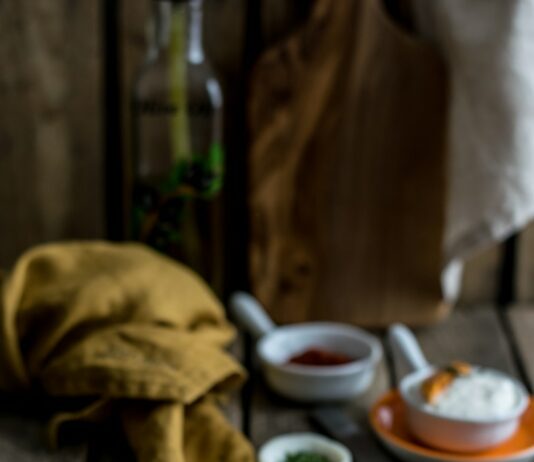 제철음식으로 건강식 만들기 root crop food on plate